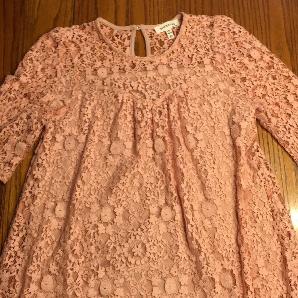 Monteau LA pink lace top